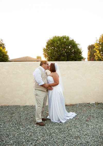 photography by paulina sunset bride and groom wedding photo